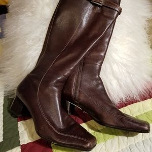 Anne Klein Brown leather boots size 9